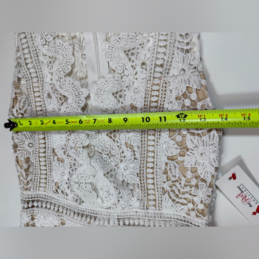 NWT Soieblu white lace dress with beige cutouts women’s size small (bin P) - Picture 5 of 11